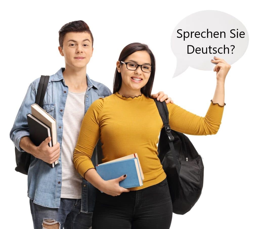Schüler halten Sprechblase Germania Akademie Hamburg